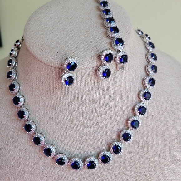 Vintage Beautiful Jewelry Set Necklace Is 18" Bracelet 7" - Picture 6 of 15